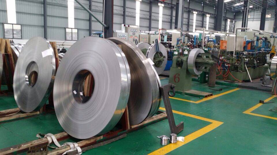 广东永穗管业不锈钢管生产车间实拍图